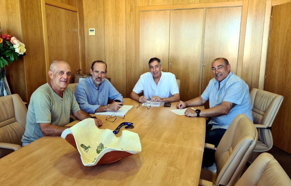 Quijote Maratón recaba el apoyo de la Consejería de Cultura y Deportes para el Maratón y la Carrera Escolar